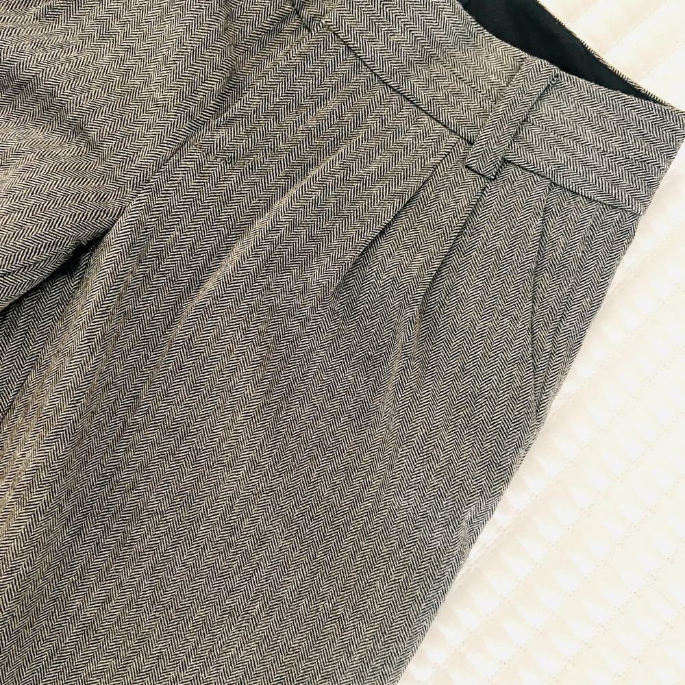 Herringbone Cropped Pleated Trouser